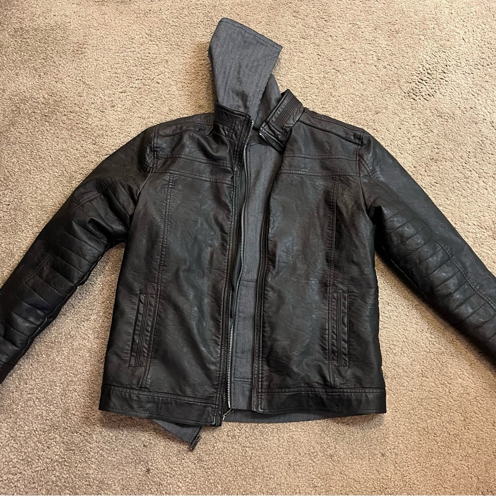 BKE Jacket. Size Large. Removable inner hood. Like new.